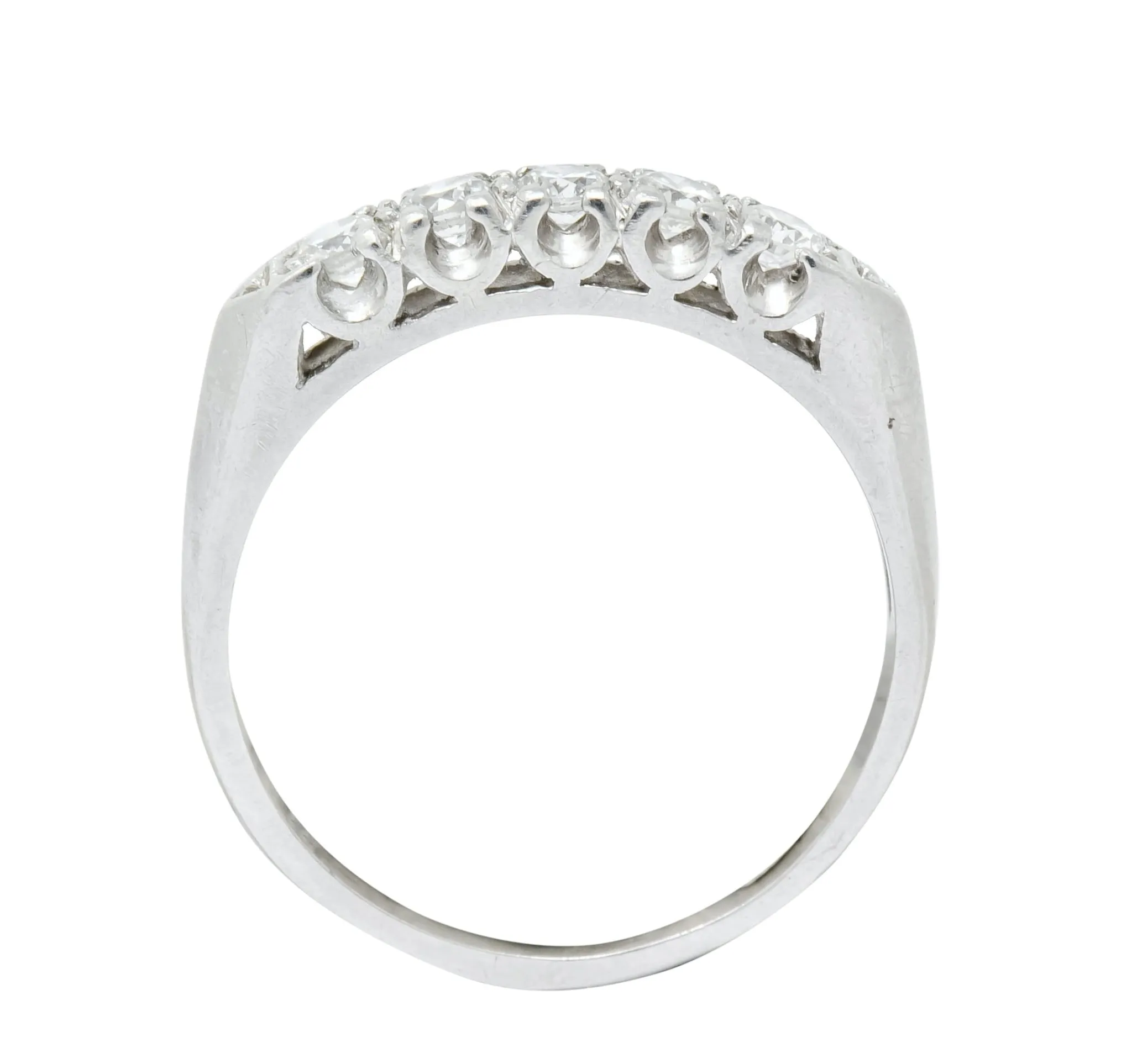 1940 Retro Round Brilliant Diamond Platinum Fishtail Band Stacking Ring