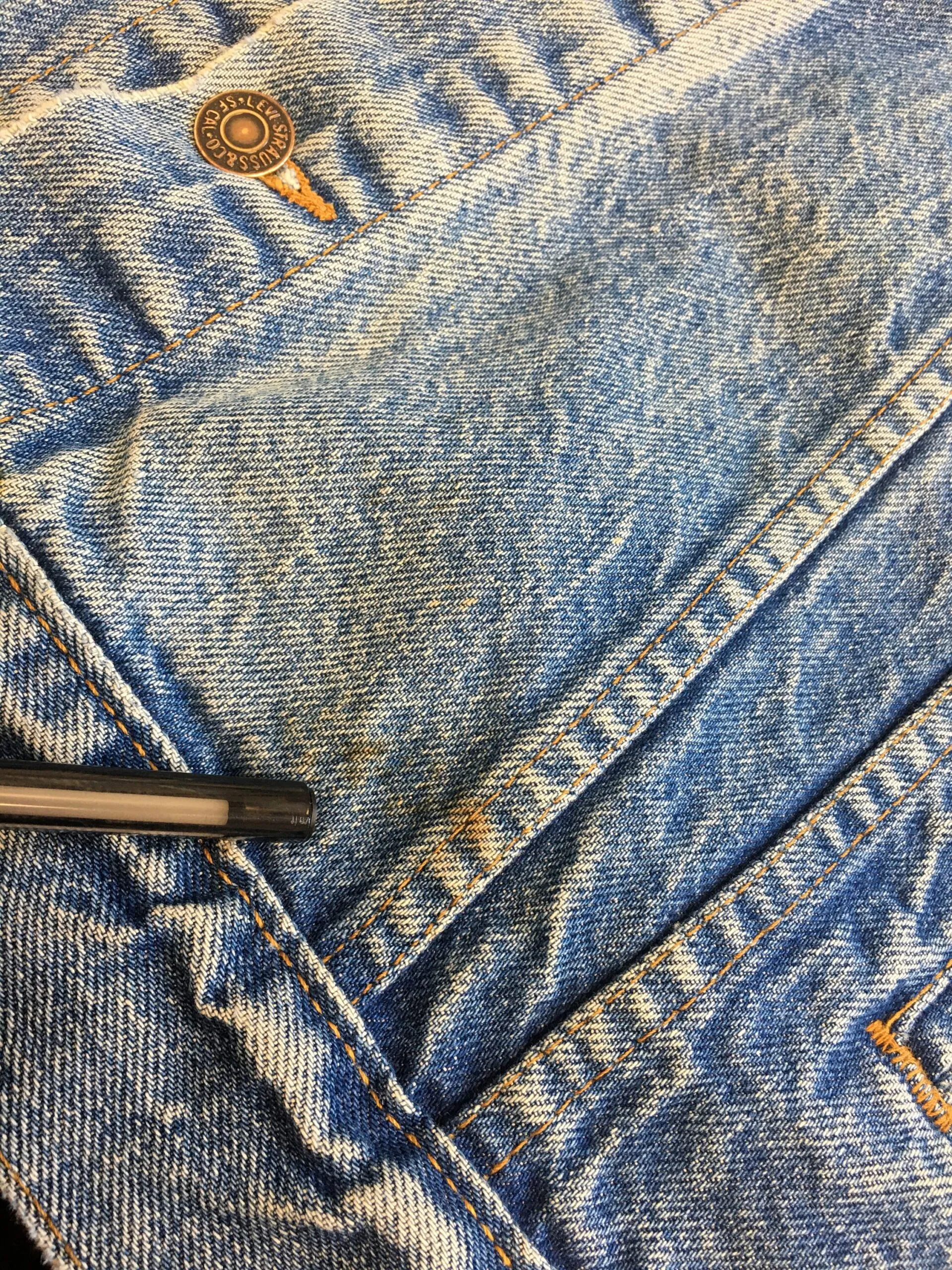 80s Levis trucker jacket M blue with detachable pins – Medium