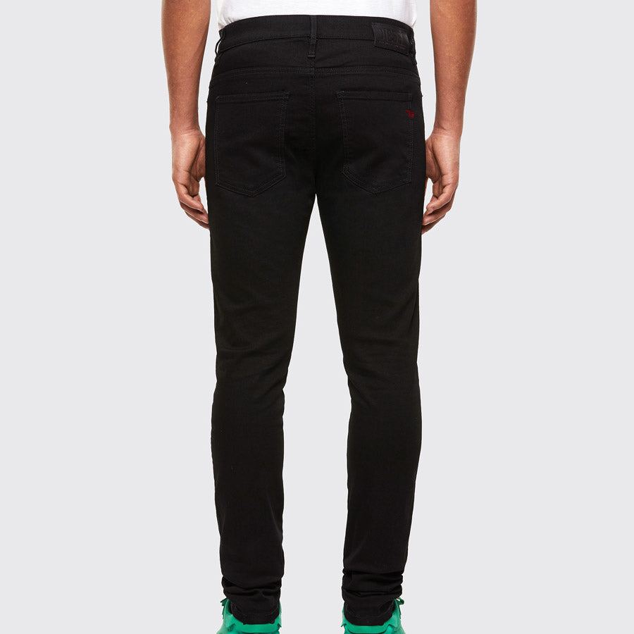 Diesel - D-Istort 096EF Super Skinny Jeans in Black