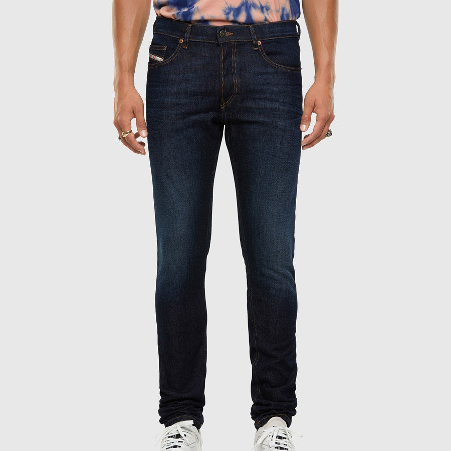 Diesel - D-Luster 009EQ Slim Jeans in Dark Blue