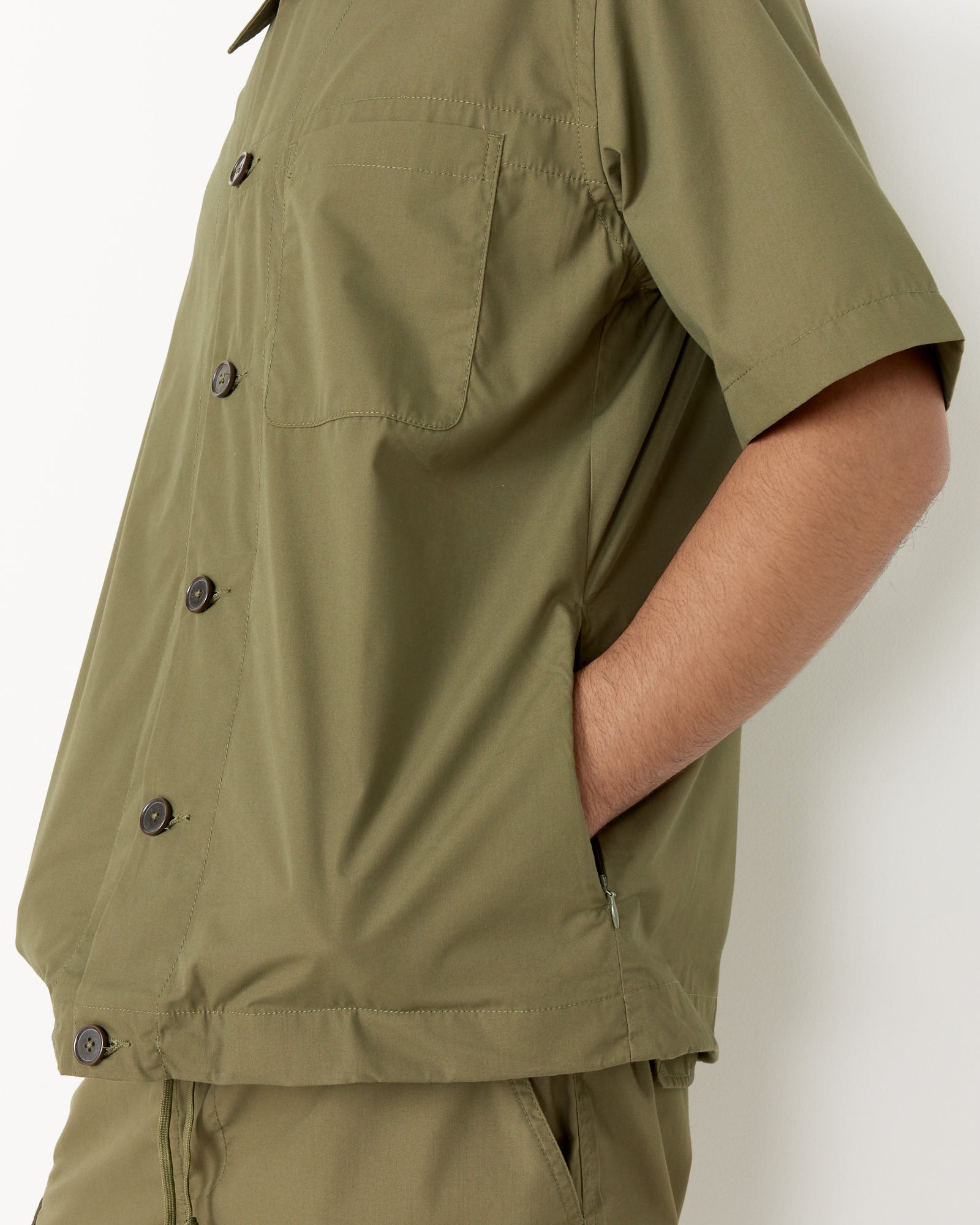 Tech Overshirt in Olive